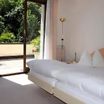 Siesta, Park & Pool Living 公寓式酒店 卢松