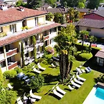 Apartahotel Siesta, Park & Pool Living