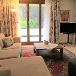 Siesta, Park & Pool Living 3* 卢松