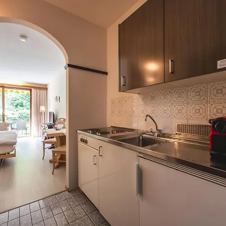 Apartmanhotel Siesta, Park & Pool Living Losone