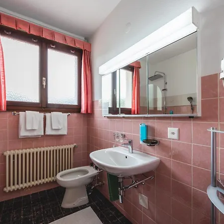 Siesta, Park & Pool Living 3* Losone