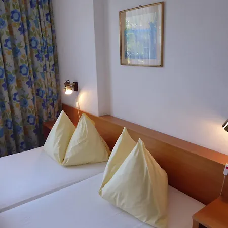 Garni Siesta Park 3*