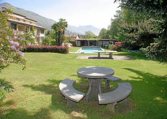 Siesta, Park & Pool Living Hotel apartamentowy 3*