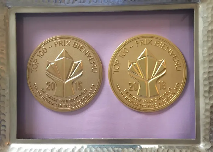 Siesta, Park & Pool Living