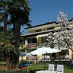 Siesta, Park & Pool Living 3*